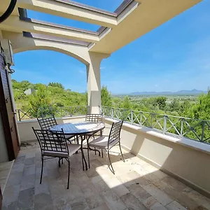  Casa vacanze - House With Panoramic View Immersed In Full Nature