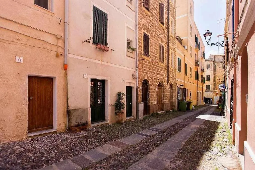 Grand Suite Gioberti Elegante Nel Cuore Di Alghero
